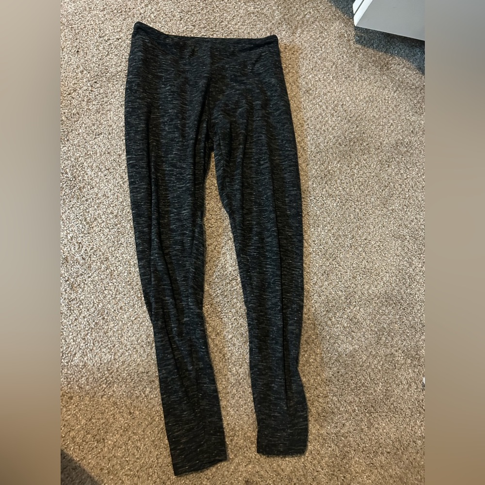 Gray/black leggings